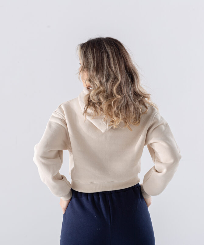 Üç İplik Kumaş Kapüşonlu Crop Sweatshirt - Bej - Görsel 3
