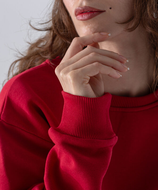 Örme Kumaş Bisiklet Yaka Beli Büzgülü Crop Sweatshirt - Kırmızı - Görsel 3
