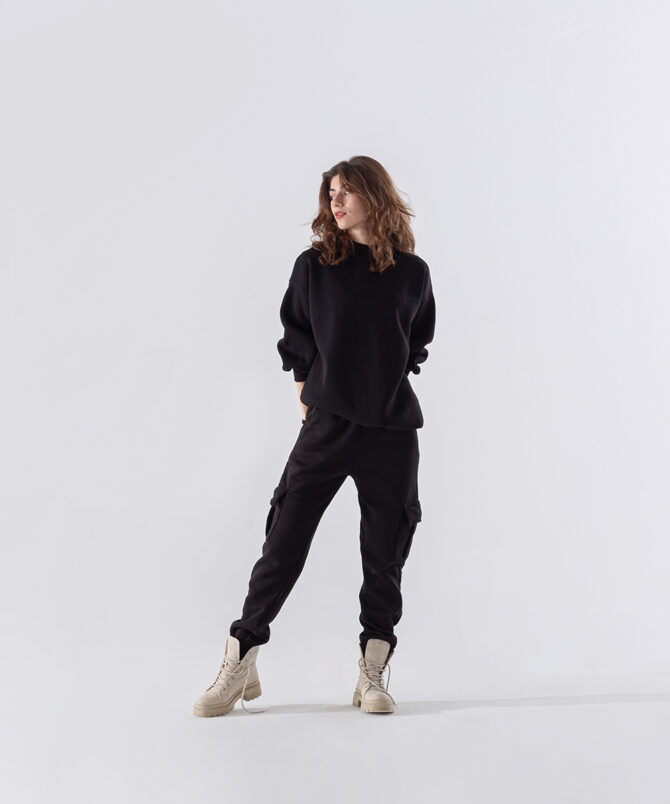 Üç İplik Dik Yaka Uzun Basıc Sweatshirt – Siyah